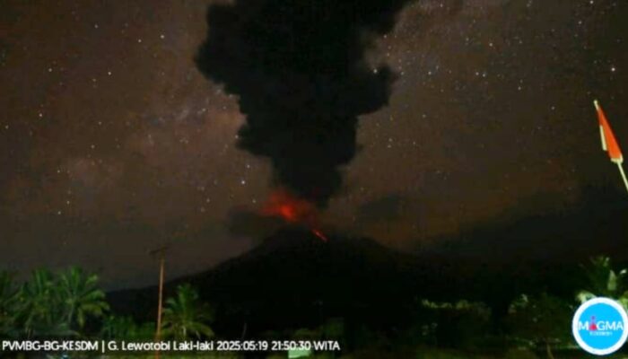 Ile Lewotobi Laki Laki Erupsi Lagi, Kolom Abu Hingga 4000 Meter