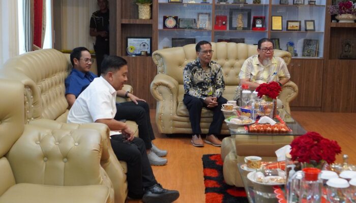 Proyek Gedung Kampus Terindikasi Korupsi, Rektor Undana Anjangsana ke Kejati NTT