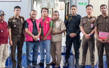 Diduga Rugikan Negara Rp 1,2 M, Kontraktor dan Staf PT Citra Putera Laterang Ditahan Jaksa Kejari Alor