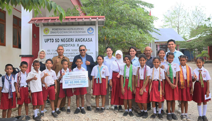 Injourney Airports Berbagi, Salurkan Program Tanggung Jawab Sosial dan Lingkungan Bagi Warga Kupang