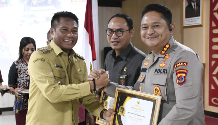 Humas Polda Raih  Predikat Menuju Informatif dari  KPID NTT