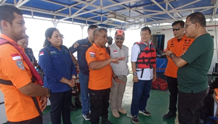 Deputi Operasi Basarnas Mengasistensi Operasi SAR 3 WNA Spanyol di Labuan Bajo