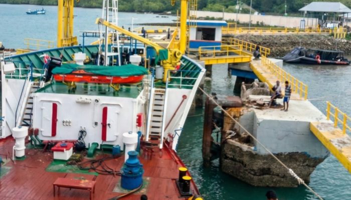 Siasati Cuaca Ekstrem, PLN Gandeng KN Nipa Milik Kantor Navigasi, Pasok 185 KL BBM ke Pulau Rote