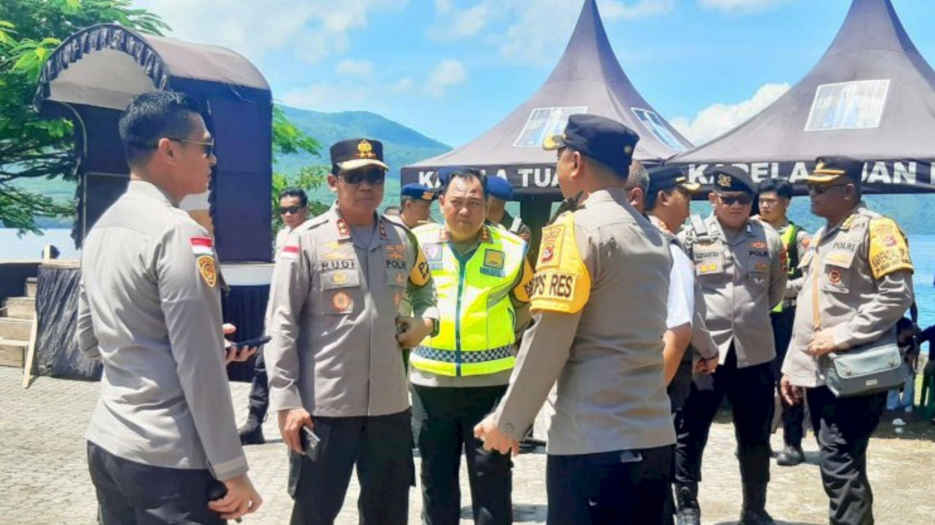 Pastikan Pengamanan Maksimal, Kapolda NTT Tinjau Langsung Prosesi Semana Santa di Kapela Tuan Ma