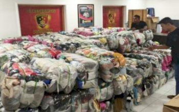 Ditreskrimsus Polda NTT Sita 157 Ballpress Pakaian Bekas Impor, Diduga Milik VBL
