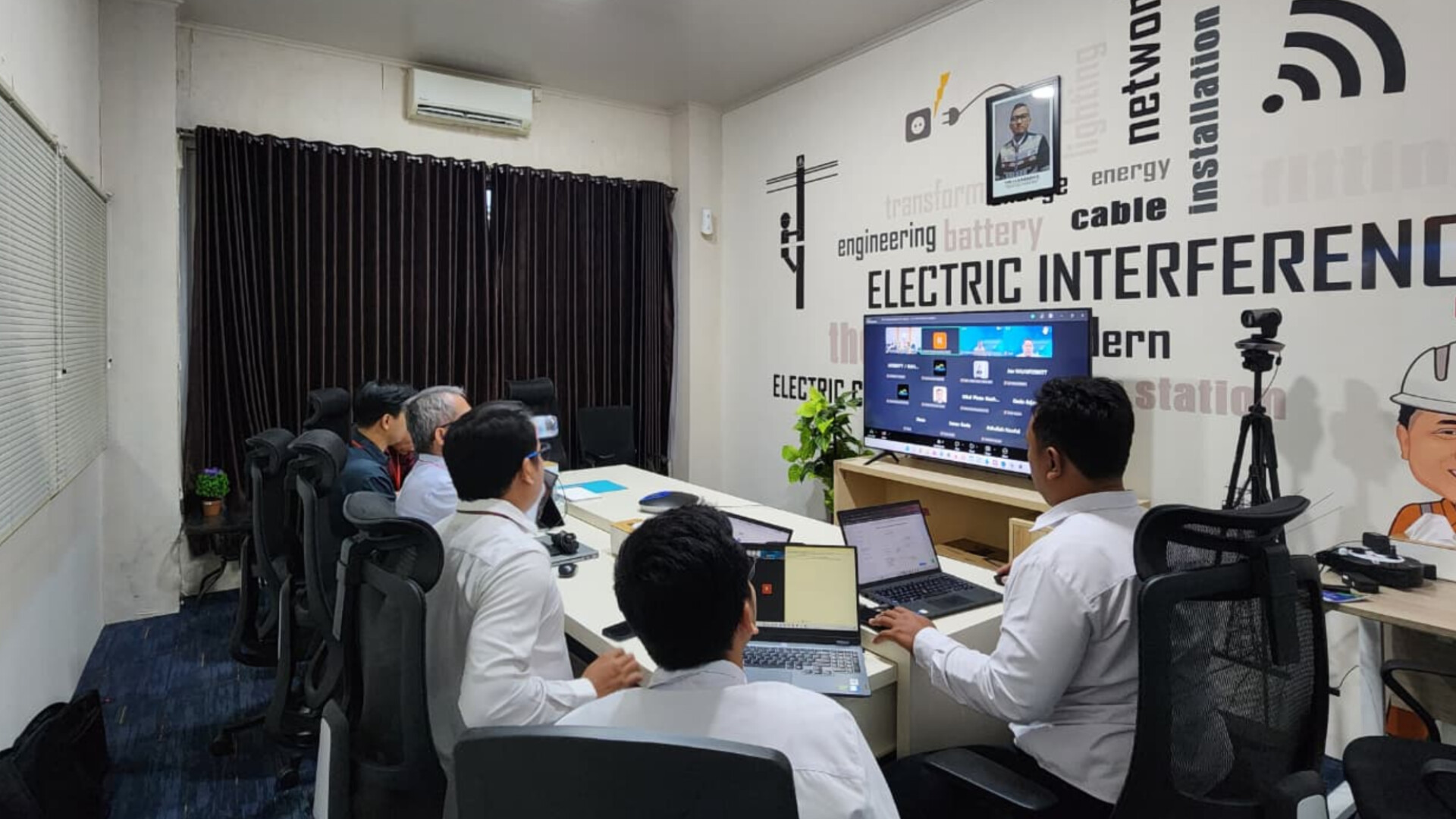 Tingkatkan Kompetensi SDM,  PLN UP2B NTT Gelar Knowledge Sharing Modernisasi Pengaturan Beban Via EMS SCADA
