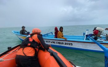 Jatuh Dari Perahu Saat Melaut, Benjamin Dethan Hilang Di Teluk Kupang